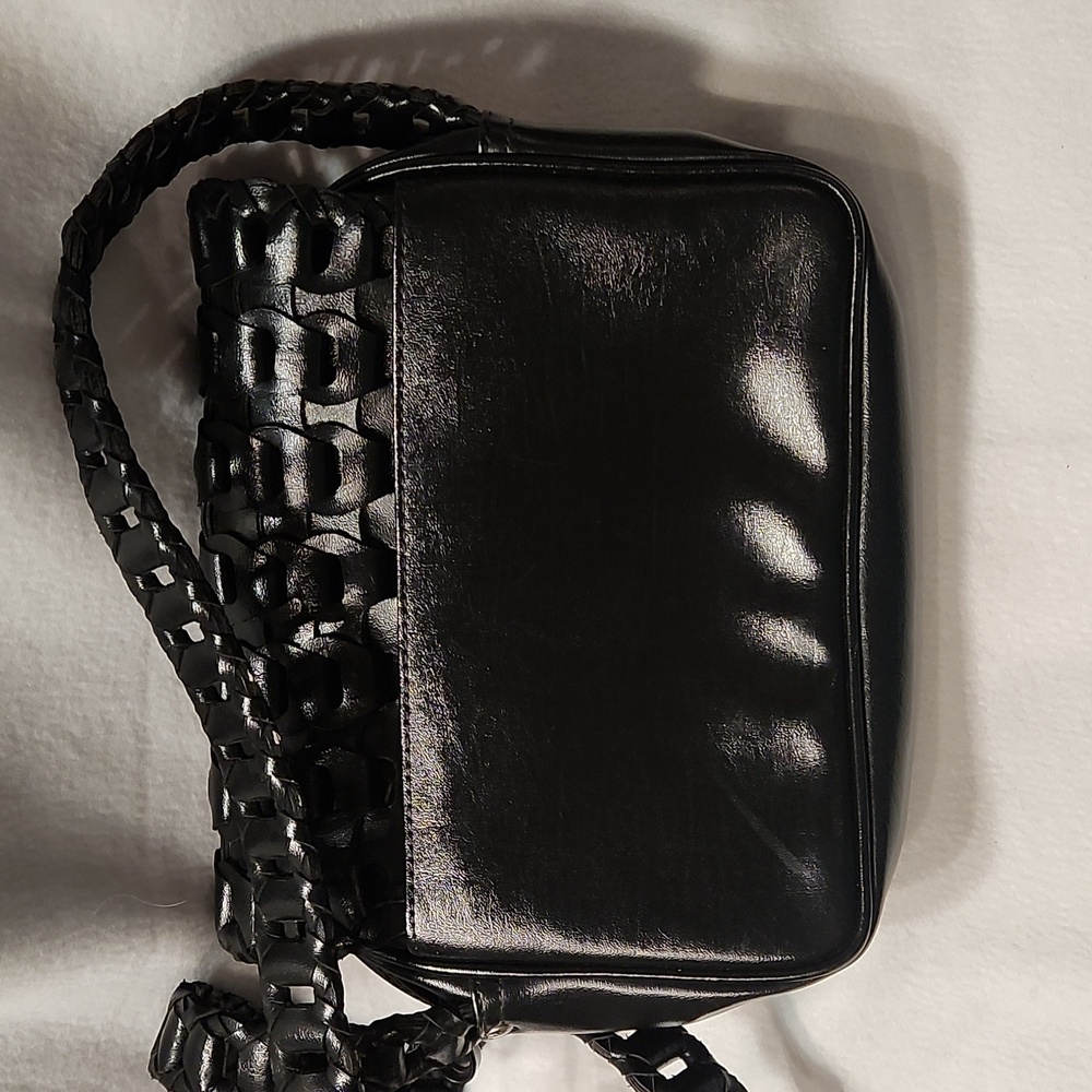 Elegant Black Woven SHOULDER Or CROSSBODY Bag - Picture 4 of 12